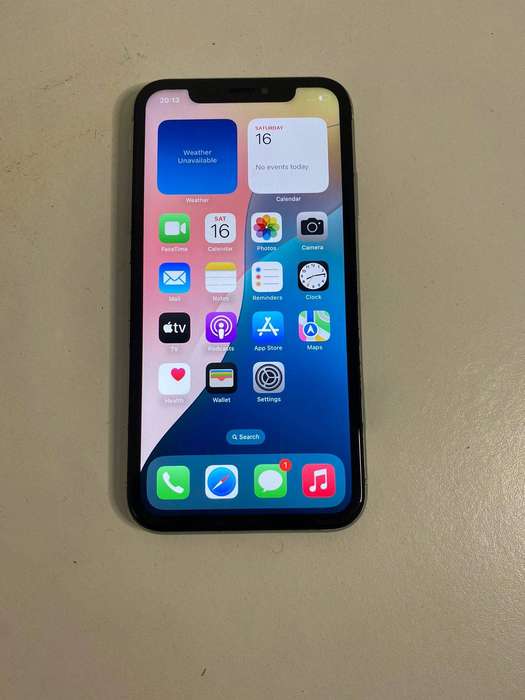 Apple iPhone XR  64GB  White  78% Battery Health  Face ID Not Working