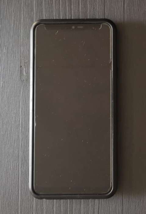 LG G7 ThinQ Phone with Case