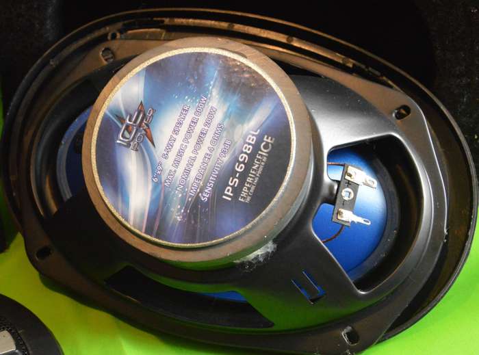 Speakers with enclosures - 800w 6x9" 5-way 4ohm - Ice Power IPS-698BL
