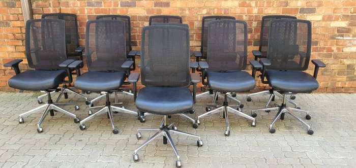 Dauphin Ergonomic Office Chair - Black Leather Seat