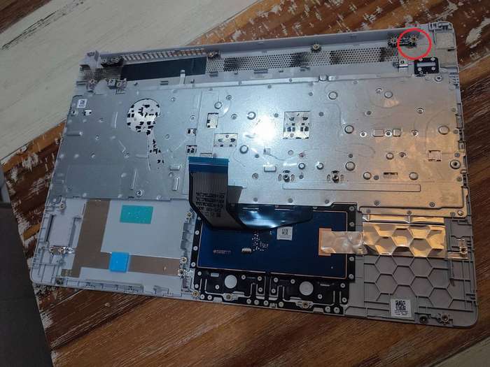 HP 255 G8 palm-rest - AS SPARES - KEYBOARD FAULTY, TRACKPAD WORKS