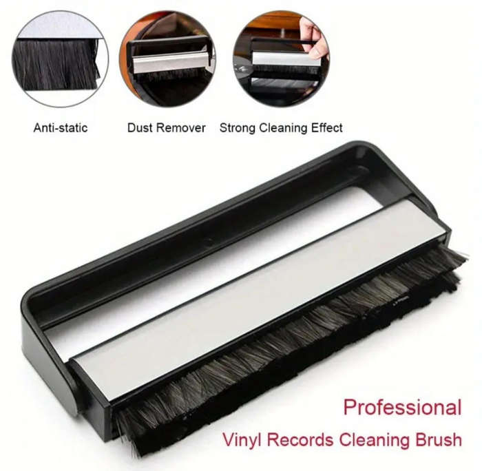 Vinyl record cleaning brush