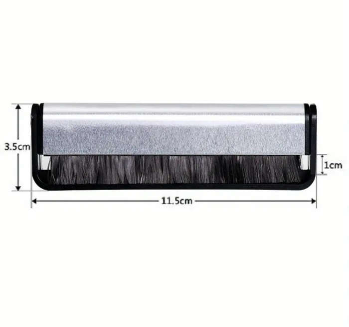 Vinyl record cleaning brush