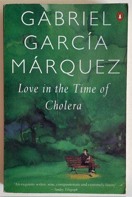Gabriel Garcia Marquez - LOVE IN THE TIME OF CHOLERA - 1989 Penguin Books - 348 pages - CLASSIC!!