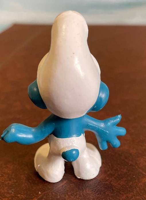 VINTAGE "NORMAL SMURF" - produced by Scleich - Classic FLAT hand - RARE! Good condition. Peyton