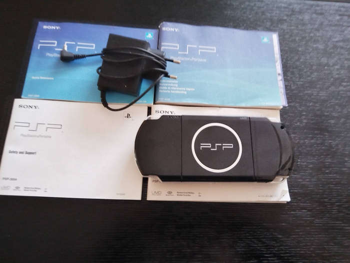 PSP SLIM 3000 BLACK