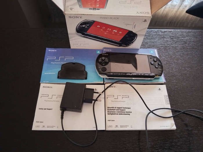 PSP SLIM 3000 BLACK
