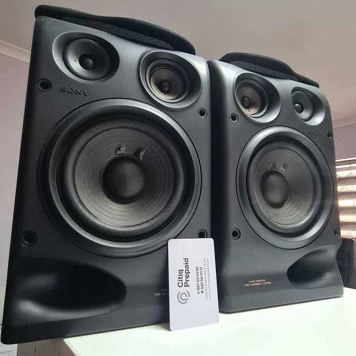 Powerful Sony 3-way speakers.