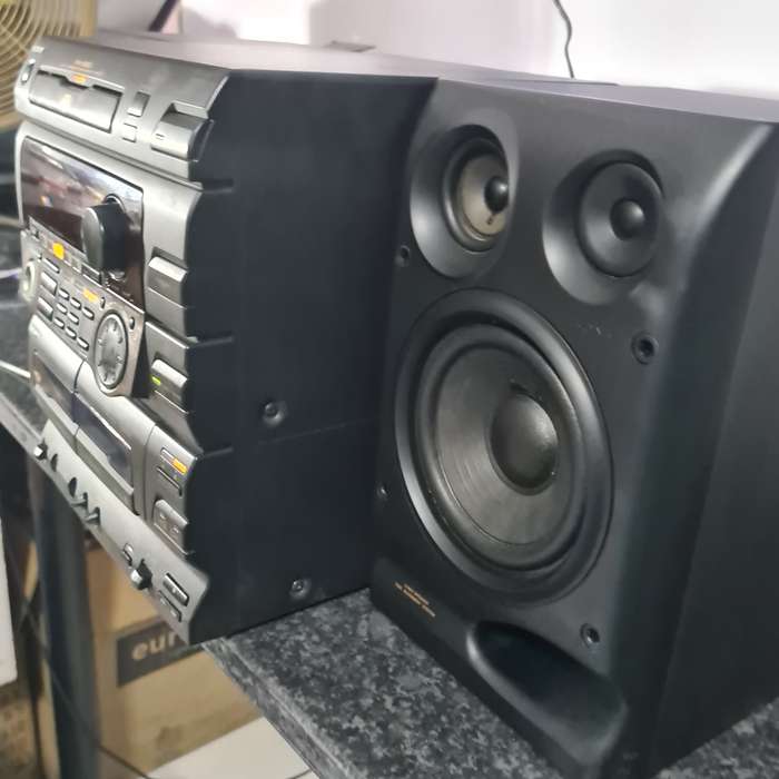 sony Music system with Aux