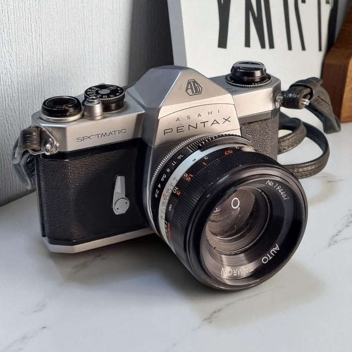 Vintage Asahi Pentax Spotmatic + Leather Camera Bag  Classic 35mm Film Set