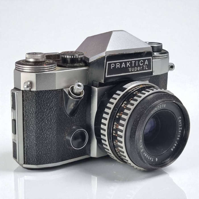 Fully mechanical Praktica Super TL camera