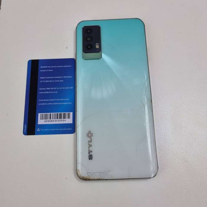Stylo smart phone (switches on / damaged screen)