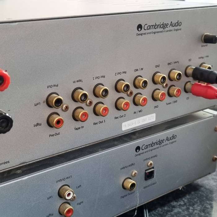 Cambridge Audio Azur 640A Integrated Amplifier + free CD player