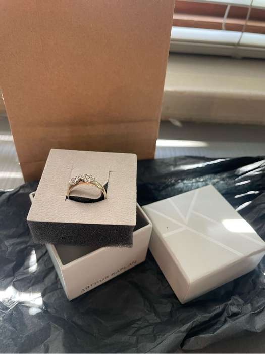 18ct White Gold Diamond Ring van clef