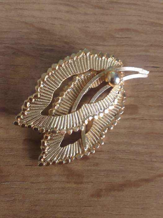  Vintage Gold Brooch  One-of-a-Kind Elegance 