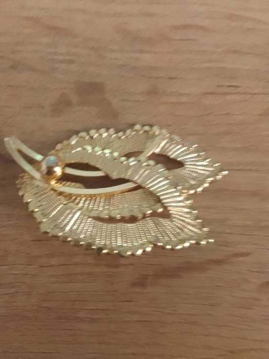  Vintage Gold Brooch  One-of-a-Kind Elegance 