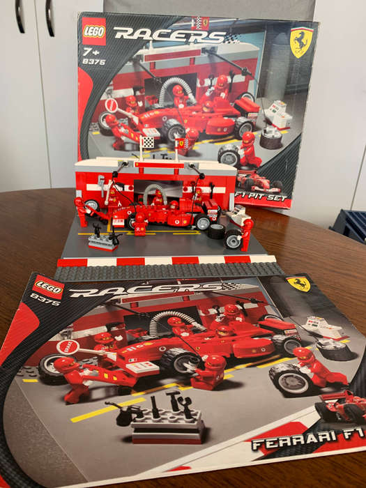 LEGO 8375 Ferrari F1 Pit Set  Complete with Box & Instructions  Rare Collectible