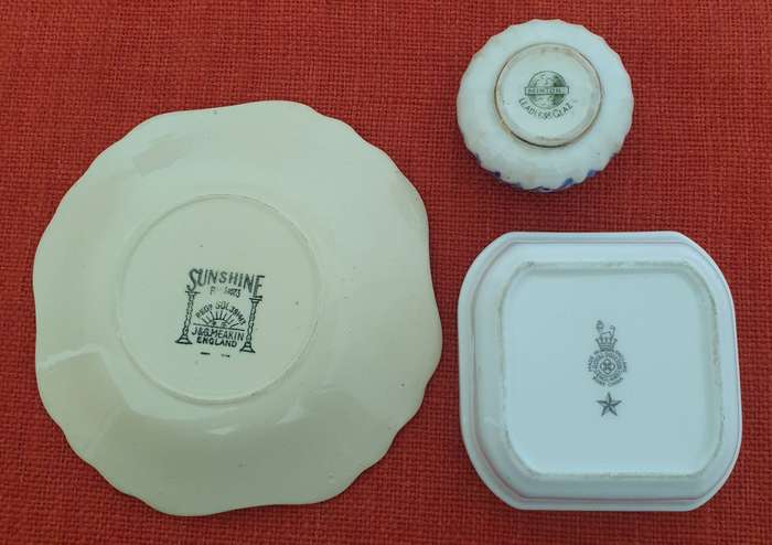 3 x Vintage and antique small porcelain bowls
