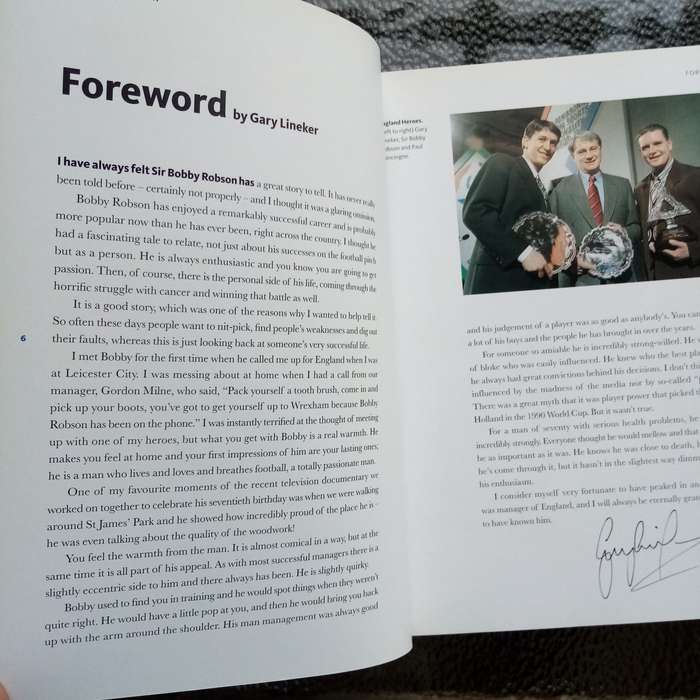 Sir Bobby Robson: Living the Game  A Legendary Football Journey  Essential Read for Soccer Fans