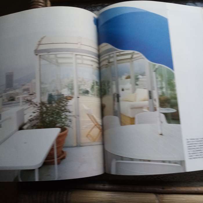Estelle Spaarwater's Guide: "Praktiese Binneversiering Vir Suid-Afrika"  Stylish Interior Design