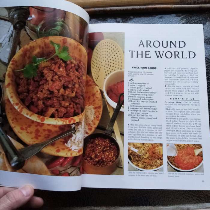 Delicious Mince Creations: "Fabulous Mince Recipes" by Woolworths  Easy & Tasty Meals