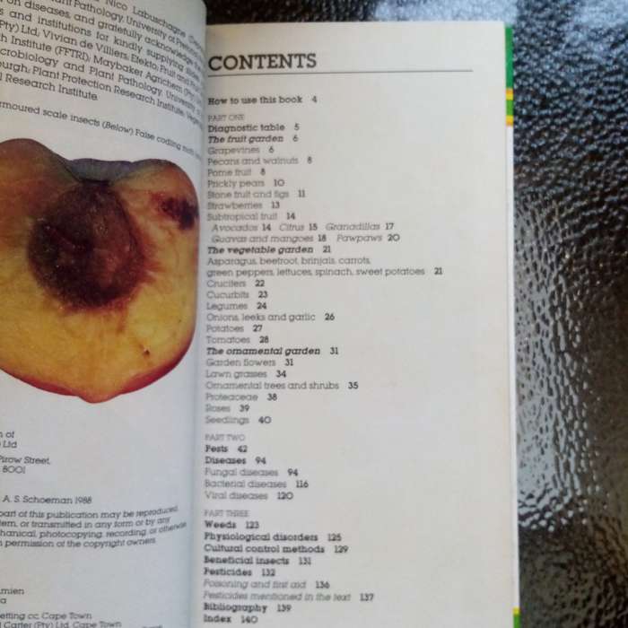 The Laymans Guide to Garden Pests and Diseases in South Africa - Essential Reference