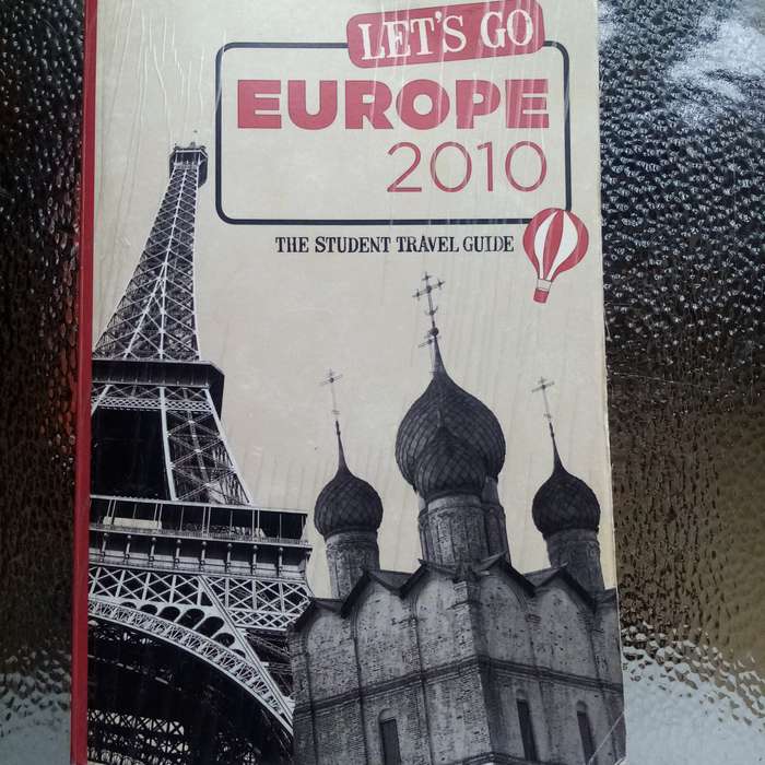 Let's Go Europe 2010: The Ultimate Student Travel Guide