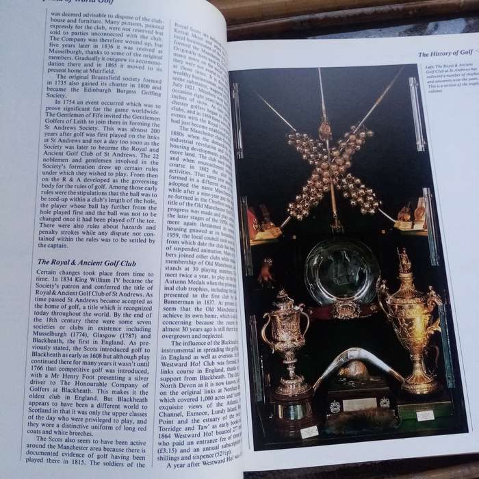 The Illustrated Encyclopedia of World Golf: A Comprehensive Guide for Golf Enthusiasts