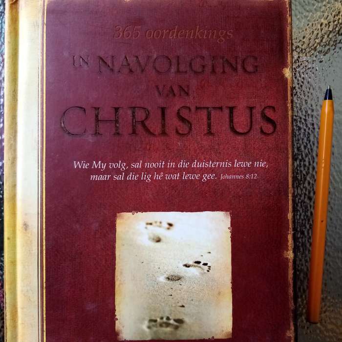 In Navolging van Christus: A Journey of Faith and Inspiration by Stephan Joubert