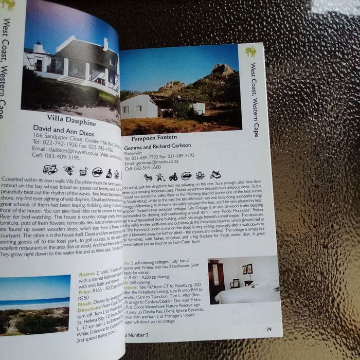 Greenwood Guide to South Africa by Simon Greenwood - Your Essential Travel Companion!