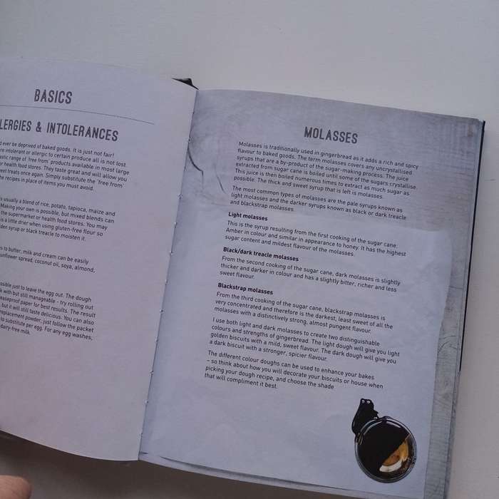 Gingerbread Wonderland by Mima Sinclair - 30 Magical Houses, Biscuits & Festive Bakes