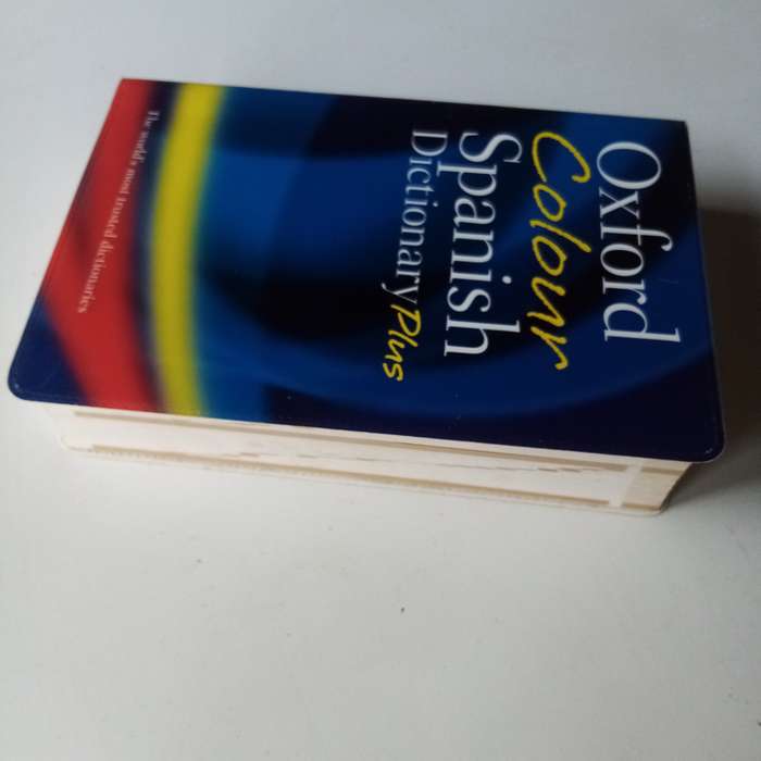 Oxford Colour Spanish Dictionary Plus
