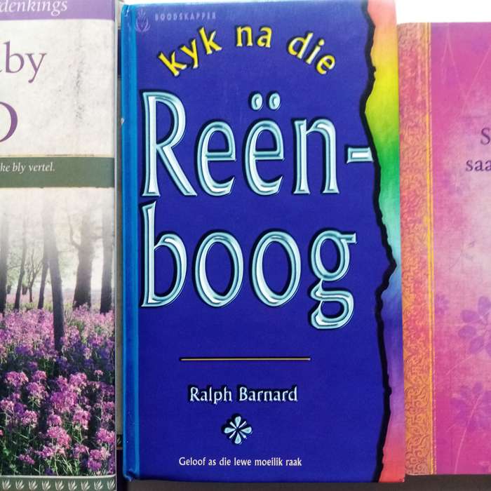 Christelike Boeke Bundel  Nina Smit Devotional, Kyk na die Reënboog, & Stilwordtye saam met God