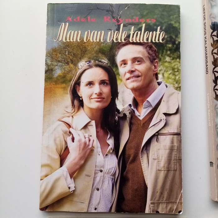 4 Boeke Bundel - Man van Vele Talente, Liefde soos Kalaharisand, Godin van die Wingerd, Losprys vir