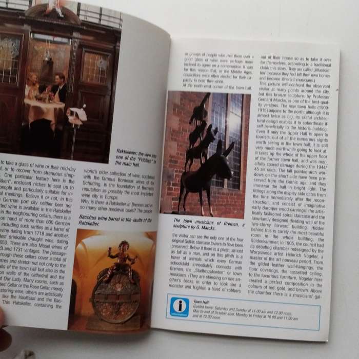 The Free and Hanseatic City of Bremen with Bremerhaven and Worpswede | City Guide book