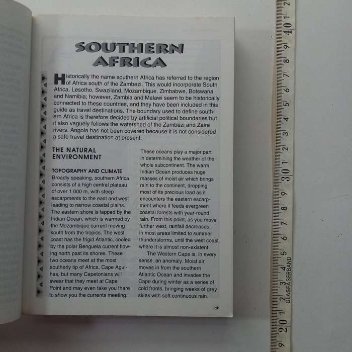 Southern Africa on a Budget  Jennifer Stern (Travel Guide, Paperback)