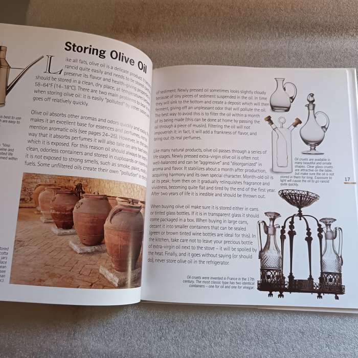 Olive Oil: An Italian Pantry by Leonardo Romanelli  Fully Illustrated Hardcover Guide