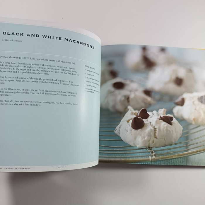 The Ghirardelli Chocolate Cookbook by Ghirardelli Chocolate Company | Desserts, History, Chocolate