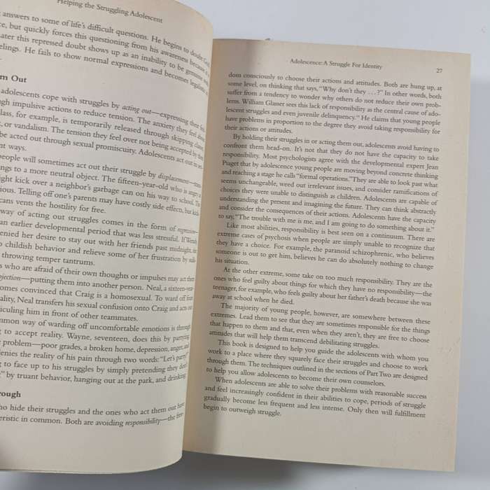 Helping the Struggling Adolescent by Les Parrott | Guidance for Teens & Parents