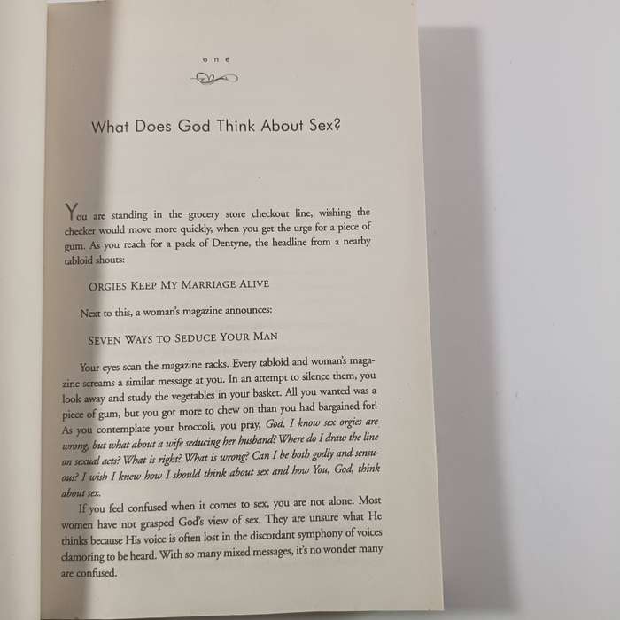Intimate Issues by Linda Dillow | Christian Marriage, Women, Relationships, Faith