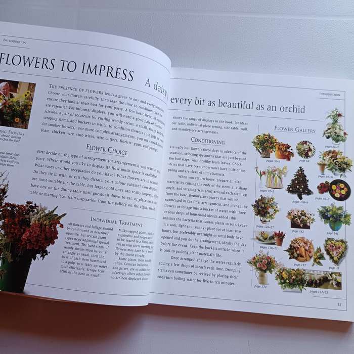 Entertaining by Malcolm Hillier | Stylish Menus, Floral Design, Elegant Hosting