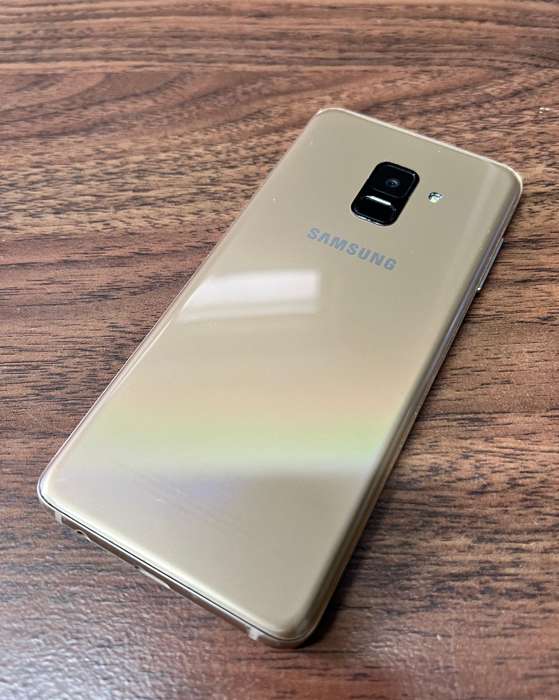 Samsung Galaxy A8 (2018)
