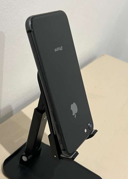 iPhone 8 64GB