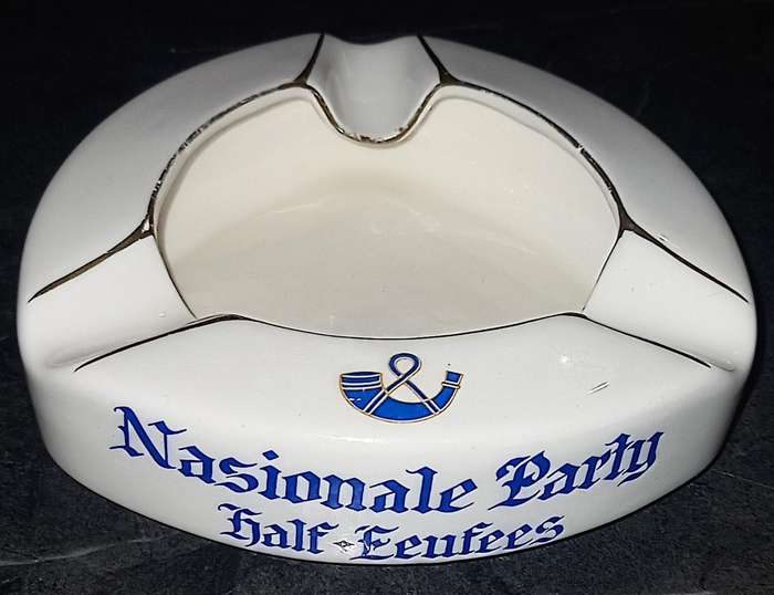 Nasionale Party Half-Eeufees asbak. 13.5cm x 4cm