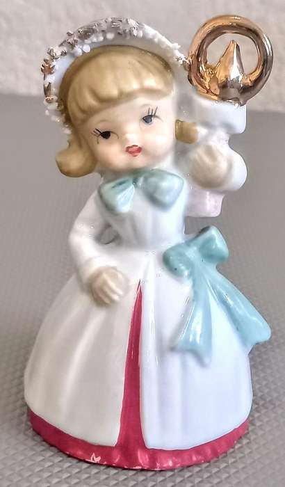 Beautiful Vintage Girl Figurine Bell Ceramic Porcelain. 11cm Tall