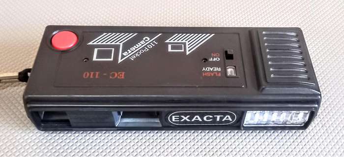 Exacta EC-110 Film Pocket Camera