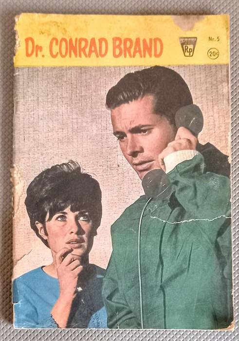 Dr. Conrad Brand Klein Boekie Foto Verhaal