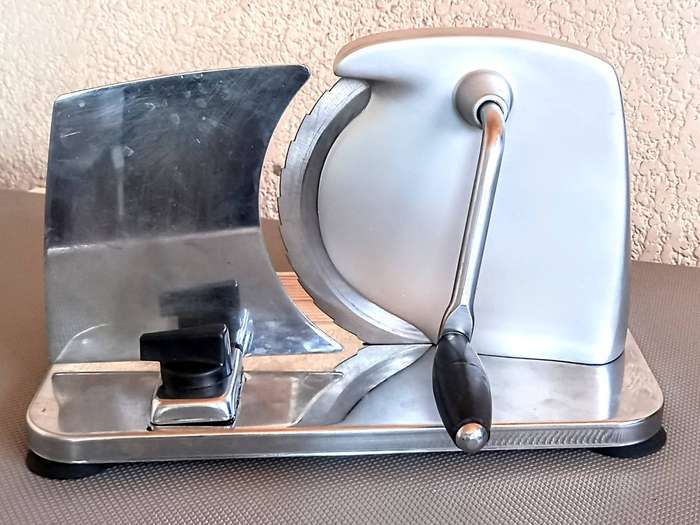 Vintage Multi-Purpose Pineware Slicer in Working Condition