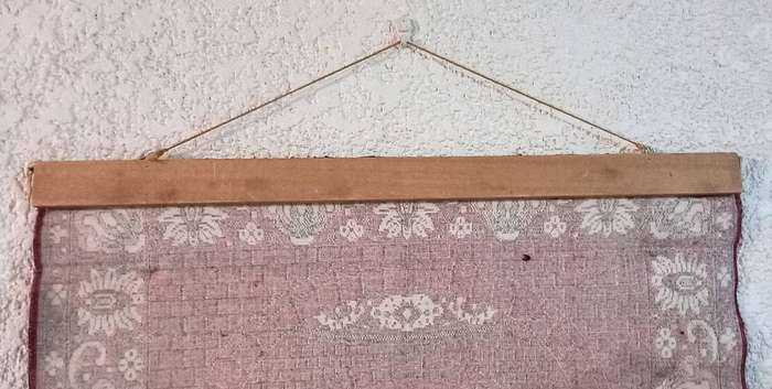 Stunning Vibrant Colours Vintage Wall Hanging Prayer Rug. 1.10 Meter x 67cm