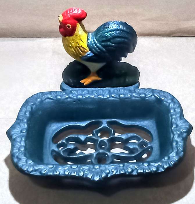 Vintage Cast Iron Rooster Soap Dish - Country Home Decor
